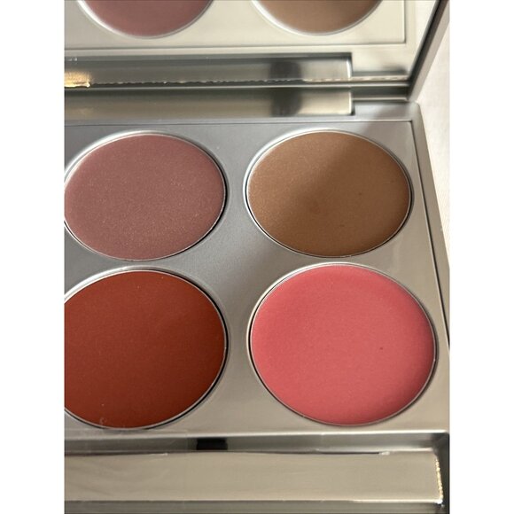 Models prefer eight lip shines of dazzling dimensions palette Kunzite zoisite #2 - Picture 7 of 13